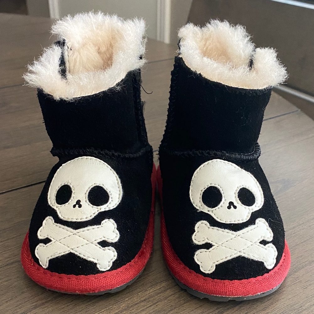 Emu Black and Red Baby Walker Boots